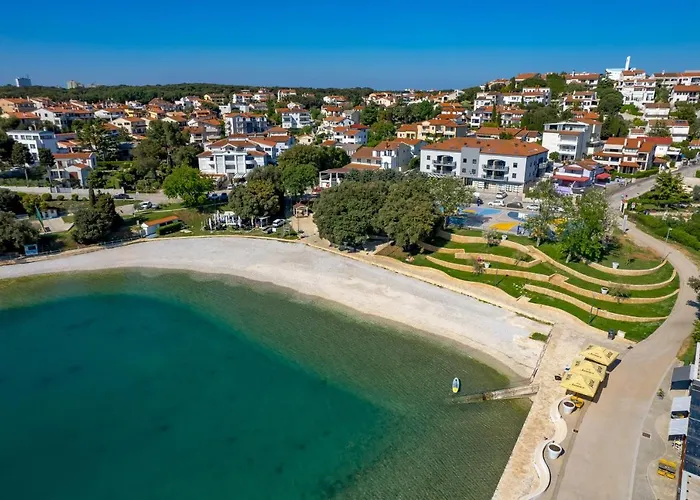 Val * Pjescana Uvala